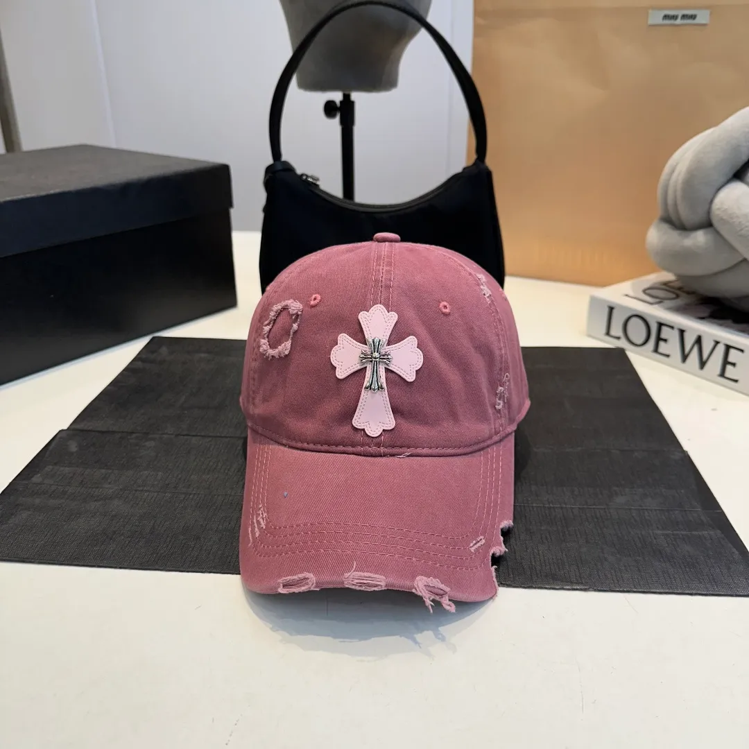 P60 Chrome Hearts 💓Early spring Korean style fashion retro distressed hole hat worn design versatile baseball cap peaked cap